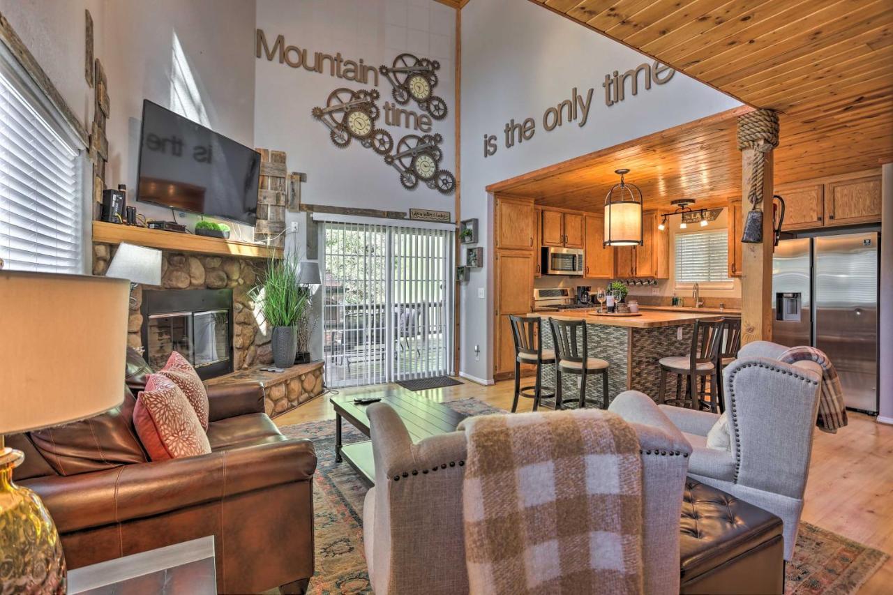 Remodeled Crestline Retreat Walk To Lake Gregory! Exterior photo