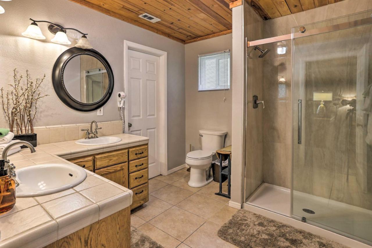 Remodeled Crestline Retreat Walk To Lake Gregory! Exterior photo