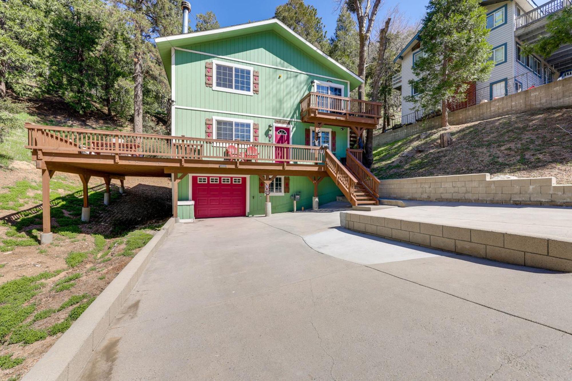 Remodeled Crestline Retreat Walk To Lake Gregory! Exterior photo