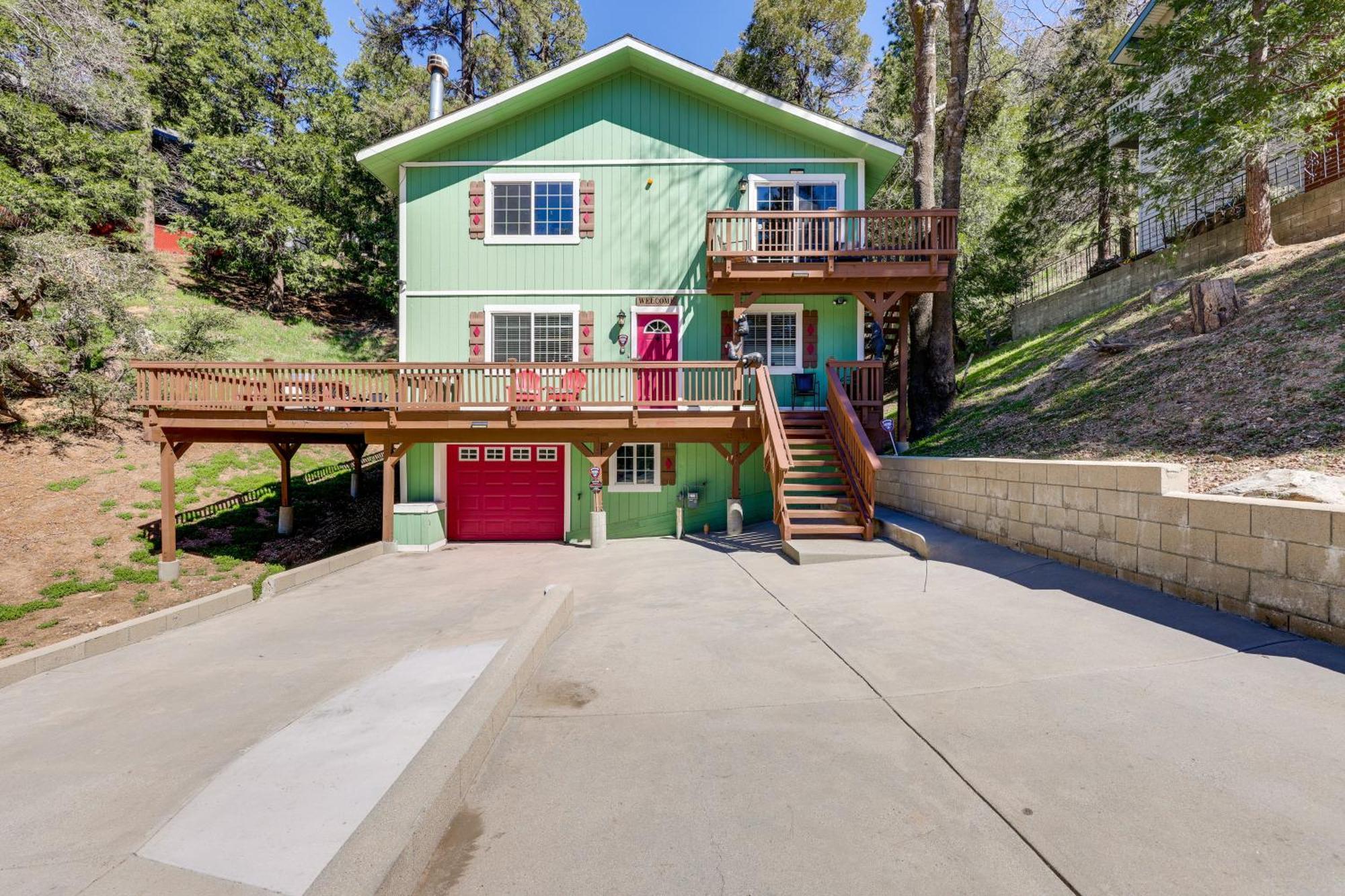 Remodeled Crestline Retreat Walk To Lake Gregory! Exterior photo
